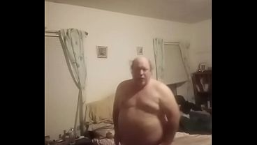 Chico de pueblo con polla pequeña pero sabe follar bien