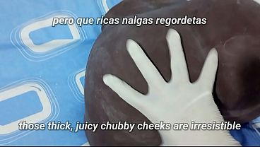 Mi culona morena rebota como una loca al recibir mi polla