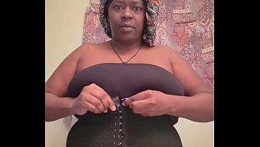 SluttyMelanin me monta la polla sabiendo que es prohibido